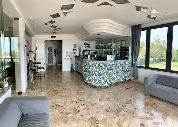 Tritone Szálloda Rimini