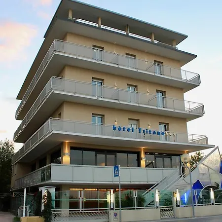 Hotel Tritone Rímini