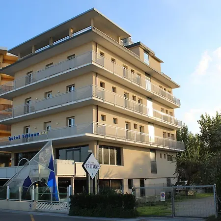 Tritone Hotel