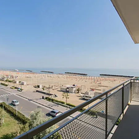 Hotel Tritone