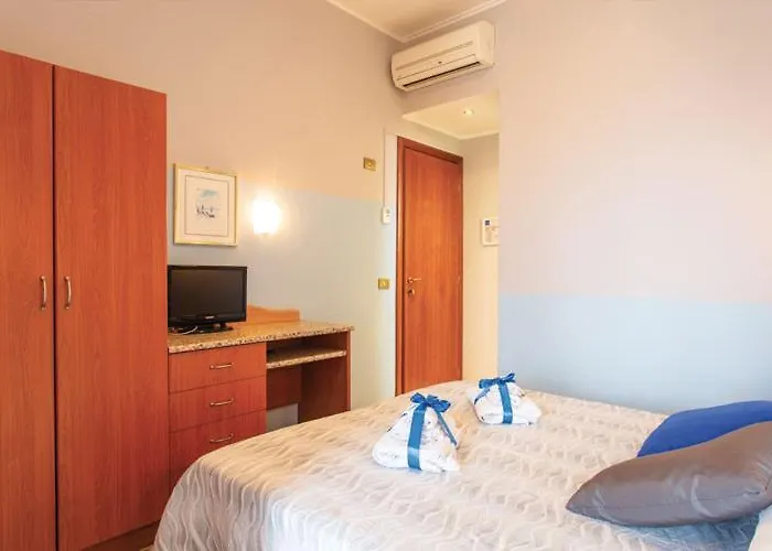 Hotel Tritone